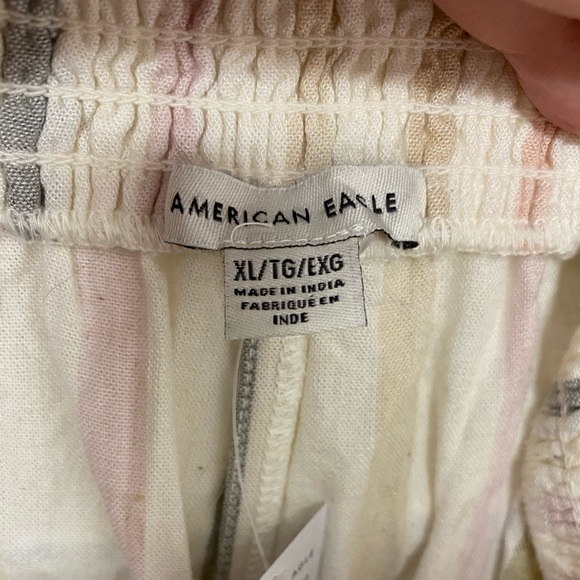 Split leg flowy pants - Picture 3 of 5